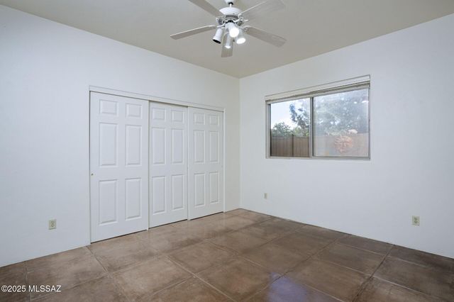 3791 N Lost Chestnut Drive, Tucson, AZ 85719