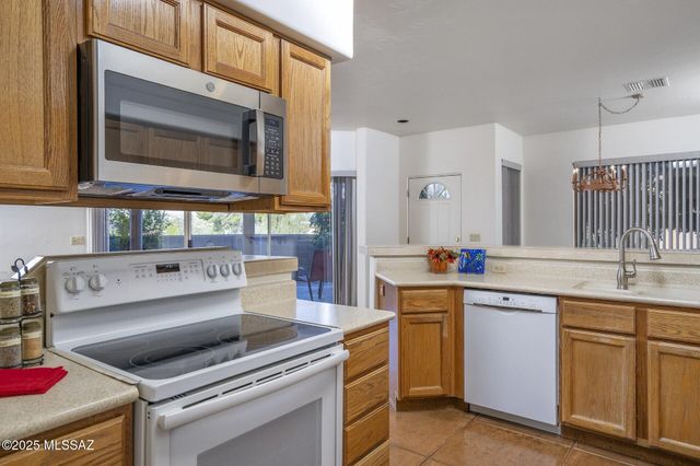 3791 N Lost Chestnut Drive, Tucson, AZ 85719