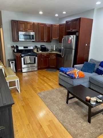26 Maverick St 1, Boston, MA 02128