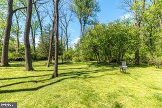 5 ASPEN DR, Ivyland, PA 18974