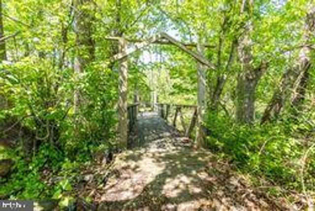 5 ASPEN DR, Ivyland, PA 18974