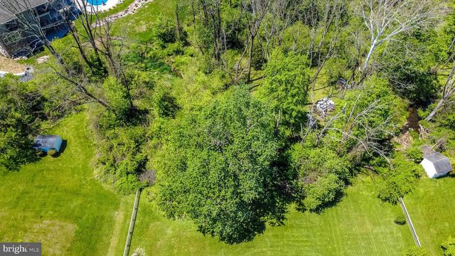 5 ASPEN DR, Ivyland, PA 18974