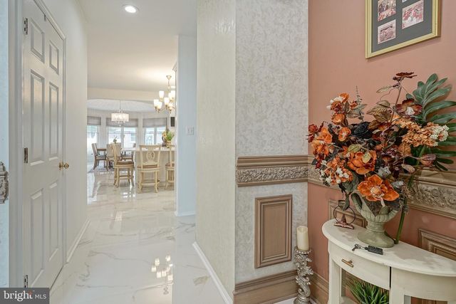 5 TERNBERRY COURT, Turnersville, NJ 08012