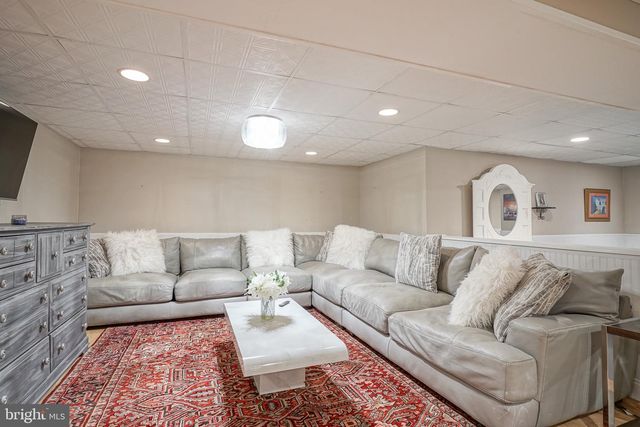 5 TERNBERRY COURT, Turnersville, NJ 08012