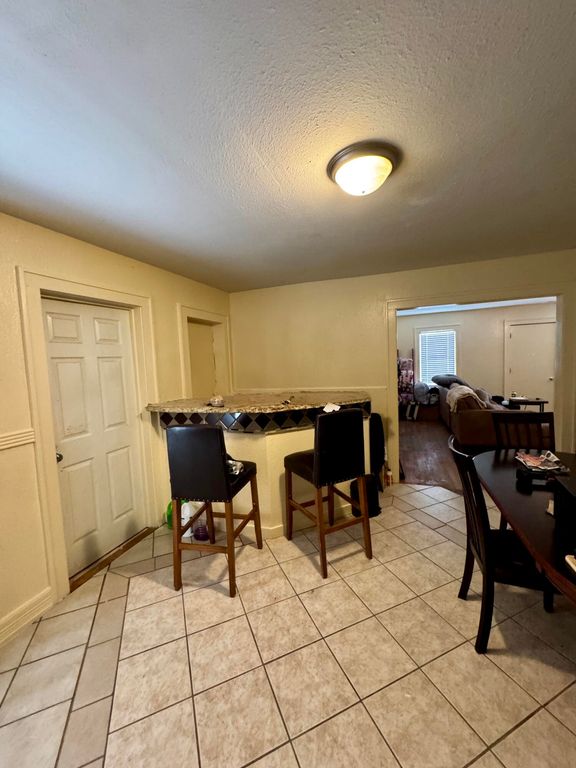 Image 10 of property listing at 2233 Chestnut Street, San Angelo, TX 76901