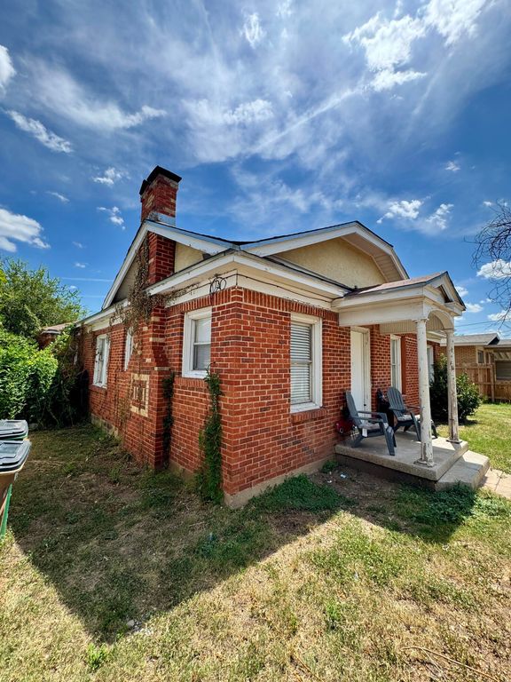 Image 4 of property listing at 2233 Chestnut Street, San Angelo, TX 76901