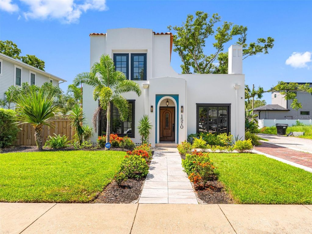 1570 48TH AVENUE N, St Petersburg, FL 33703