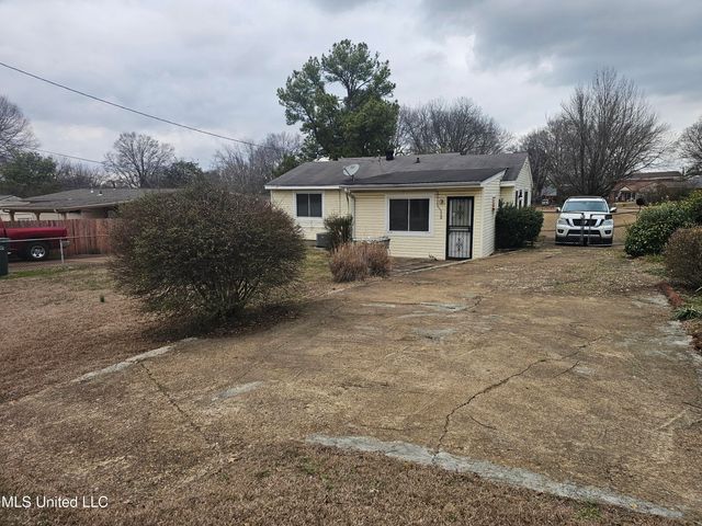 1687 Whitehead Drive, Southaven, MS 38671