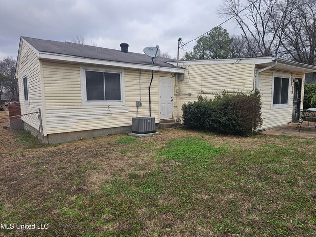 1687 Whitehead Drive, Southaven, MS 38671