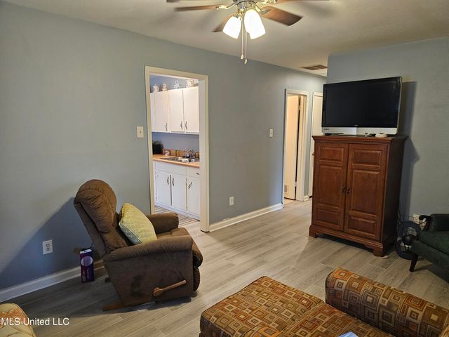 1687 Whitehead Drive, Southaven, MS 38671