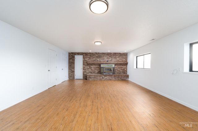 4907 Stamm Ln, Nampa, ID 83687