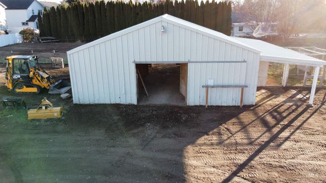 4907 Stamm Ln, Nampa, ID 83687