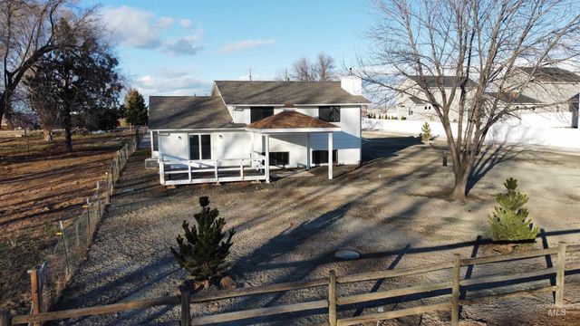 4907 Stamm Ln, Nampa, ID 83687