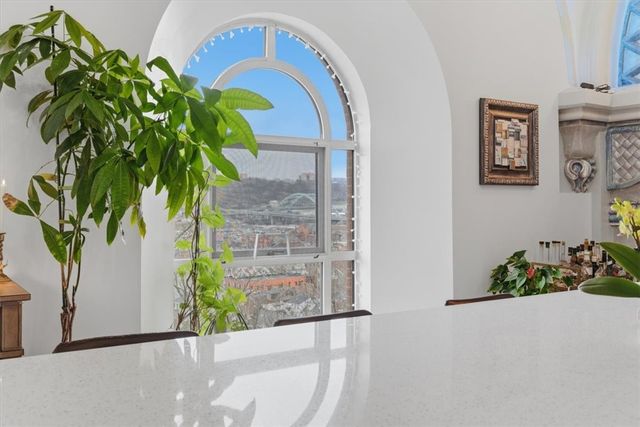 1 Pius St B4, South Side, PA 15203