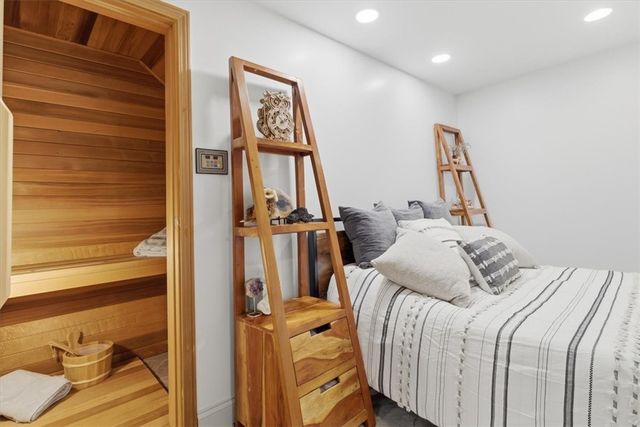 1 Pius St B4, South Side, PA 15203