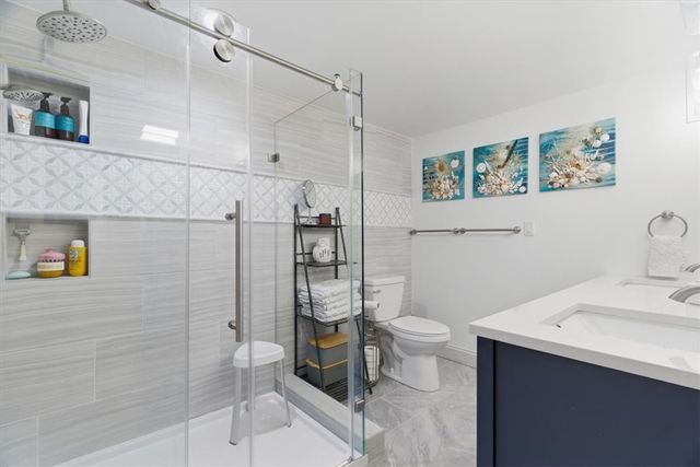 1 Pius St B4, South Side, PA 15203