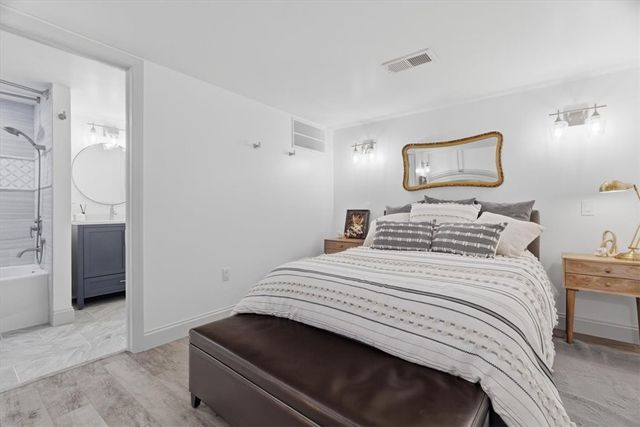 1 Pius St B4, South Side, PA 15203