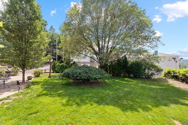 1 Pius St B4, South Side, PA 15203