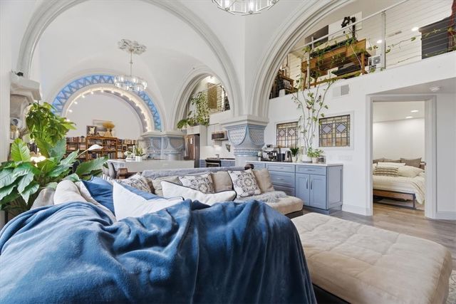 1 Pius St B4, South Side, PA 15203