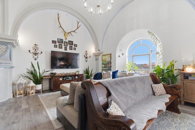 1 Pius St B4, South Side, PA 15203