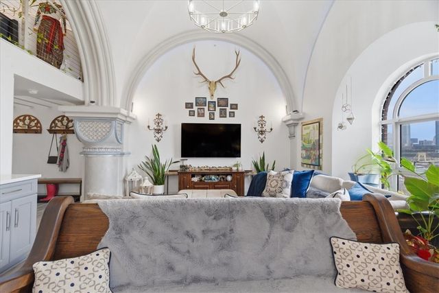 1 Pius St B4, South Side, PA 15203