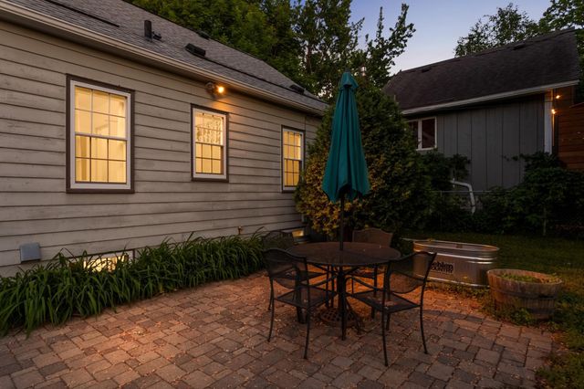 2622 Mckinley Street NE, Minneapolis, MN 55418