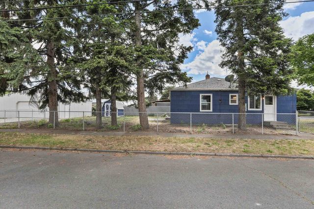 1618 N Smith St, Spokane, WA 99207
