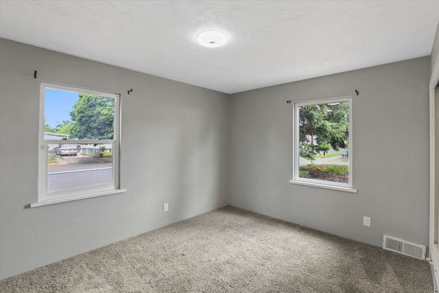 1618 N Smith St, Spokane, WA 99207