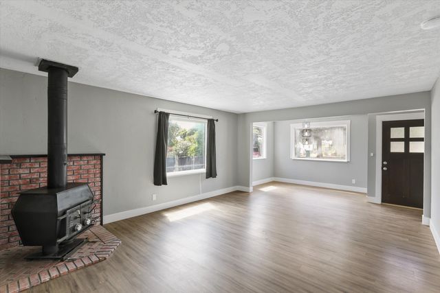 1618 N Smith St, Spokane, WA 99207