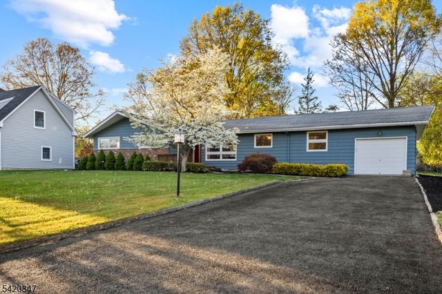 16 Parkway Dr, Montville Twp., NJ 07058