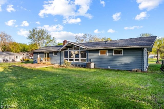 16 Parkway Dr, Montville Twp., NJ 07058