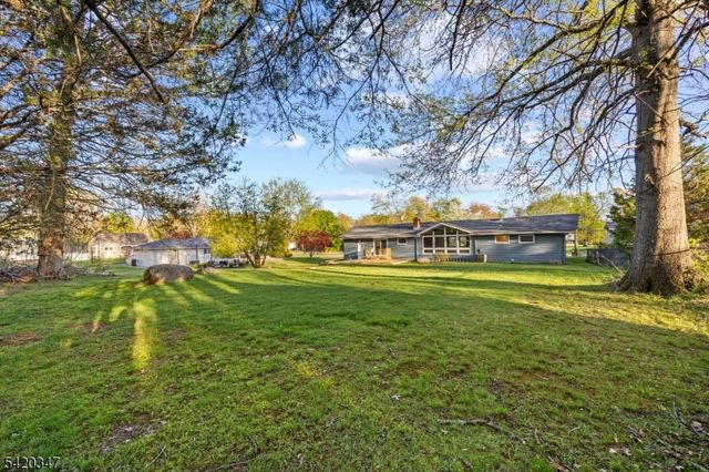 16 Parkway Dr, Montville Twp., NJ 07058