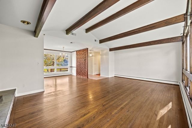 16 Parkway Dr, Montville Twp., NJ 07058