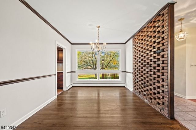 16 Parkway Dr, Montville Twp., NJ 07058