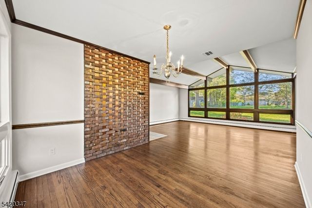 16 Parkway Dr, Montville Twp., NJ 07058