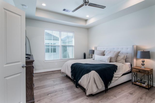 4919 Avenue J, Houston, TX 77011