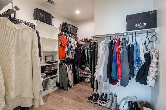 4919 Avenue J, Houston, TX 77011