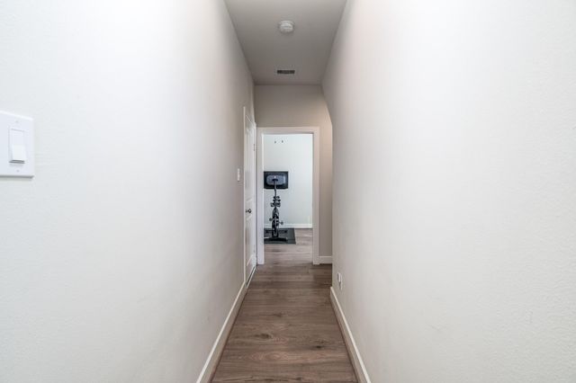 4919 Avenue J, Houston, TX 77011