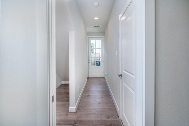 4919 Avenue J, Houston, TX 77011