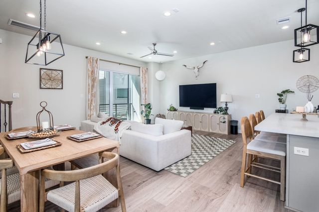 4919 Avenue J, Houston, TX 77011