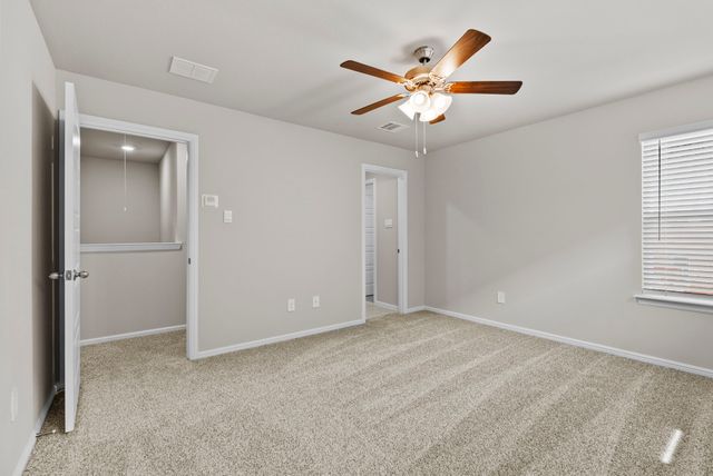 3053 Pecan Farm Lane, Fort Worth, TX 76140