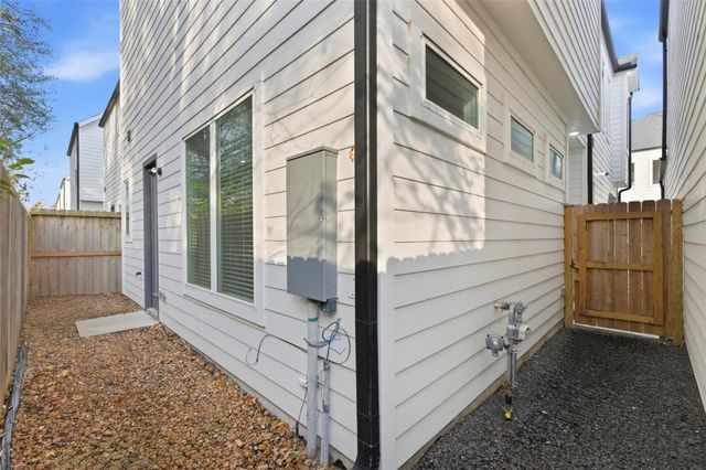 4605 Lavatera Street, Houston, TX 77018