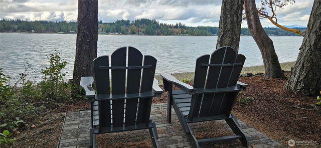 1120 E South Island Drive, Shelton, WA 98584