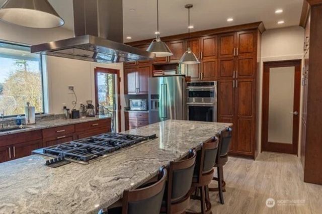 1120 E South Island Drive, Shelton, WA 98584