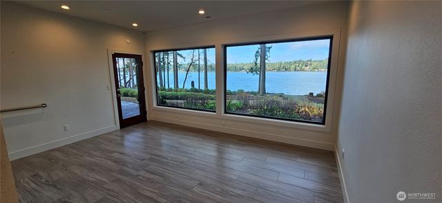 1120 E South Island Drive, Shelton, WA 98584