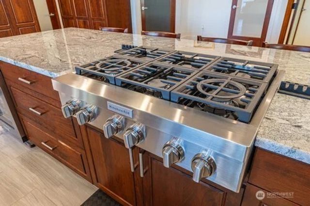 1120 E South Island Drive, Shelton, WA 98584