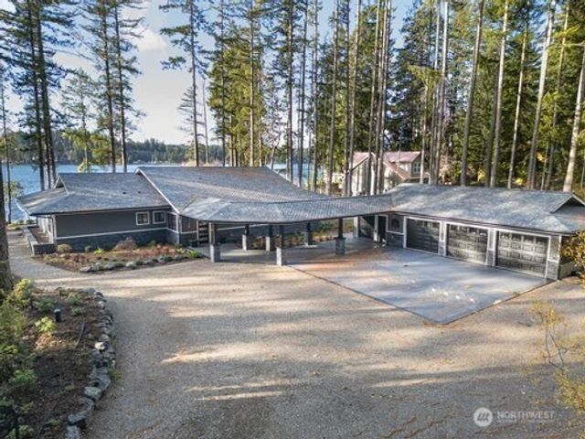 1120 E South Island Drive, Shelton, WA 98584
