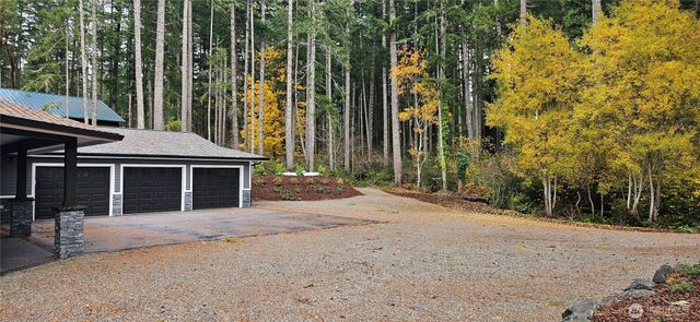 1120 E South Island Drive, Shelton, WA 98584