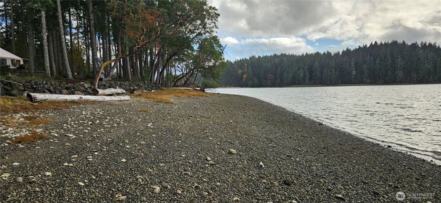 1120 E South Island Drive, Shelton, WA 98584