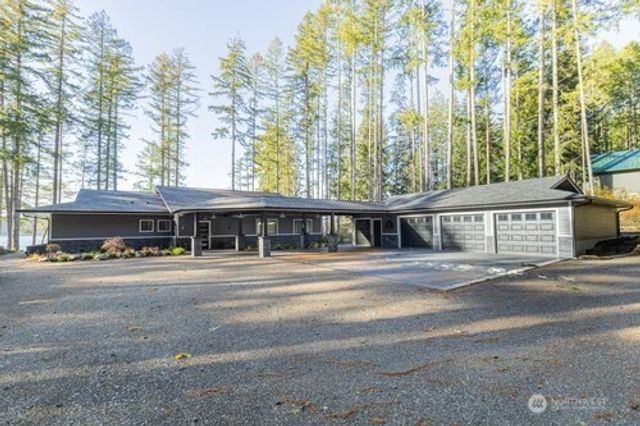 1120 E South Island Drive, Shelton, WA 98584